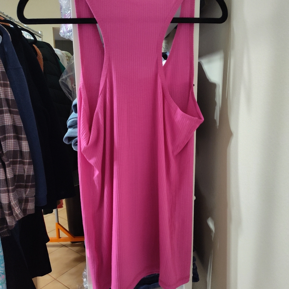 #0300 Zenana NWOT Neon Hot Pink New Ribbed Racerback Tank Top Size Large - Picture 3 of 5